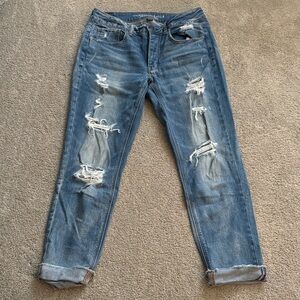Women’s American Eagle Tomgirl Button Fly Jeans
